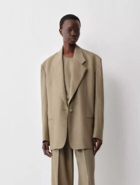 Avery Blazer