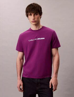 Bold Logo Graphic Relaxed T-Shirt