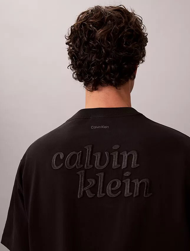 Embroidered 1989 Logo Graphic Relaxed T-Shirt Embroidered 1989 Logo Graphic Relaxed T-Shirt