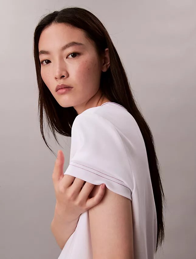 Embroidered Logo Graphic Slim T-Shirt Embroidered Logo Graphic Slim T-Shirt