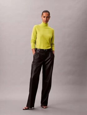 Merino Wool Classic Turtleneck Sweater