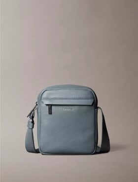 Pebbled Reporter Bag