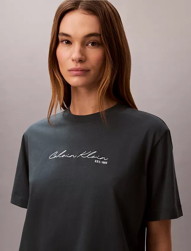 Script Logo Graphic Boxy T-Shirt Script Logo Graphic Boxy T-Shirt