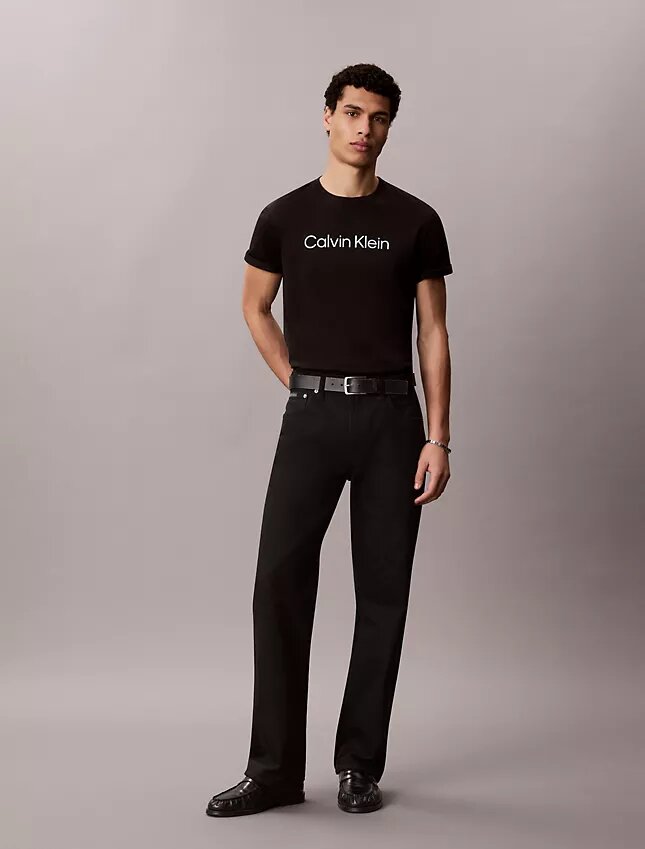 Standard Logo Graphic Classic T-Shirt Standard Logo Graphic Classic T-Shirt
