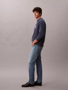 Standard Straight Jeans